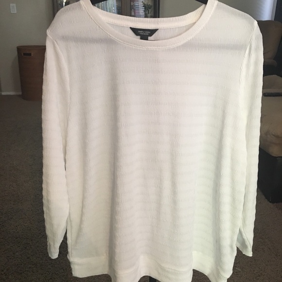 Simply Vera 2XL White Top - Picture 2 of 4